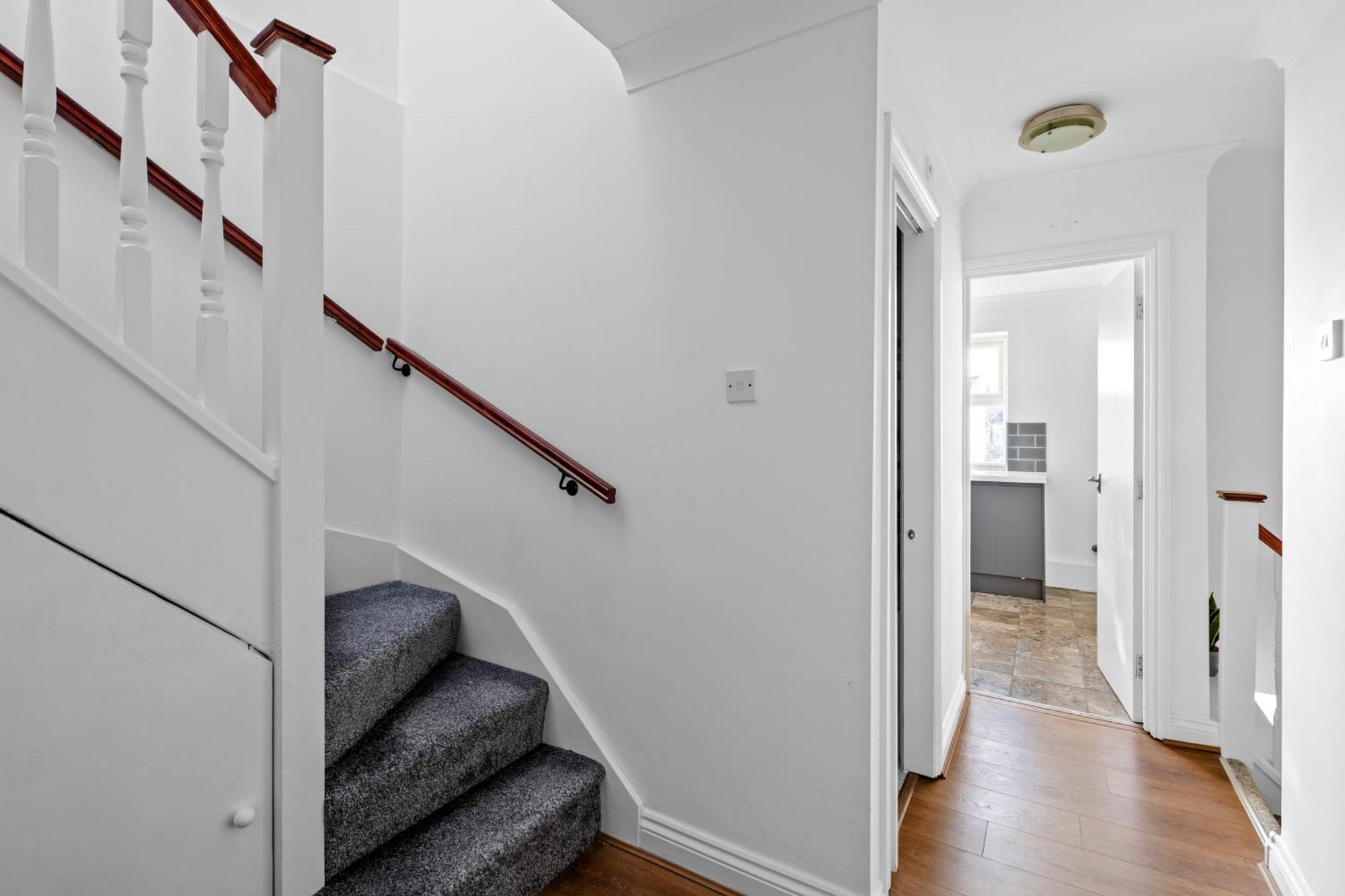Cosy 2 Bedroom Flat In East Ham, Close To Excel Лондон Экстерьер фото